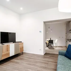 Apartment Diaz 67 Life's Loft - The House Of Travelers, Como