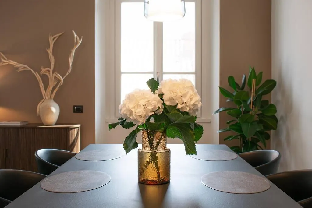 Eleganza Nel Cuore Di Como Apartment